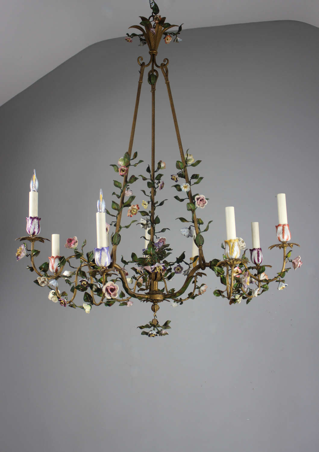 Fabulous  Italian chandelier with ceramic flowers