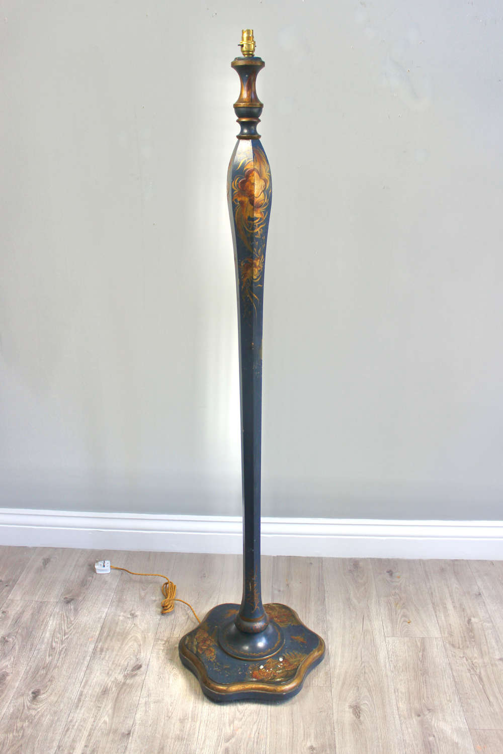 English  country house chinoiserie blue  floor lamp circa 1930